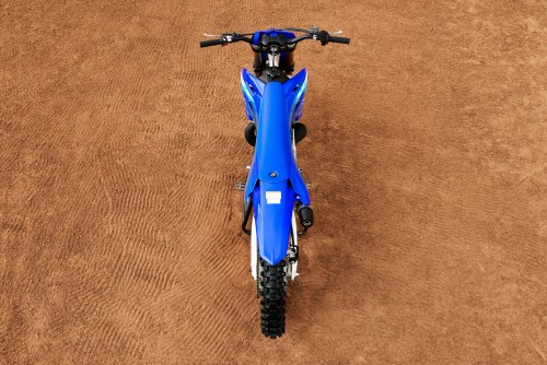 Aggressive YZ styling